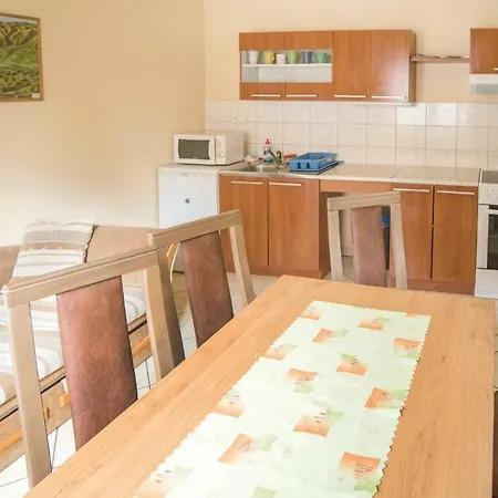 Two-bedroom Holiday In Ferienhaus Liptovský Trnovec
